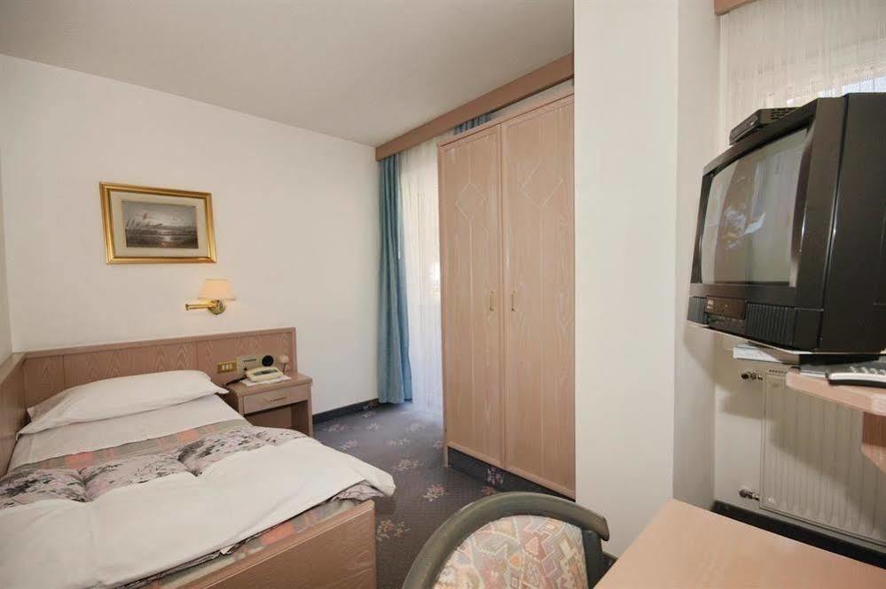 Hotel Villa Mozart 포자 디 파사 외부 사진