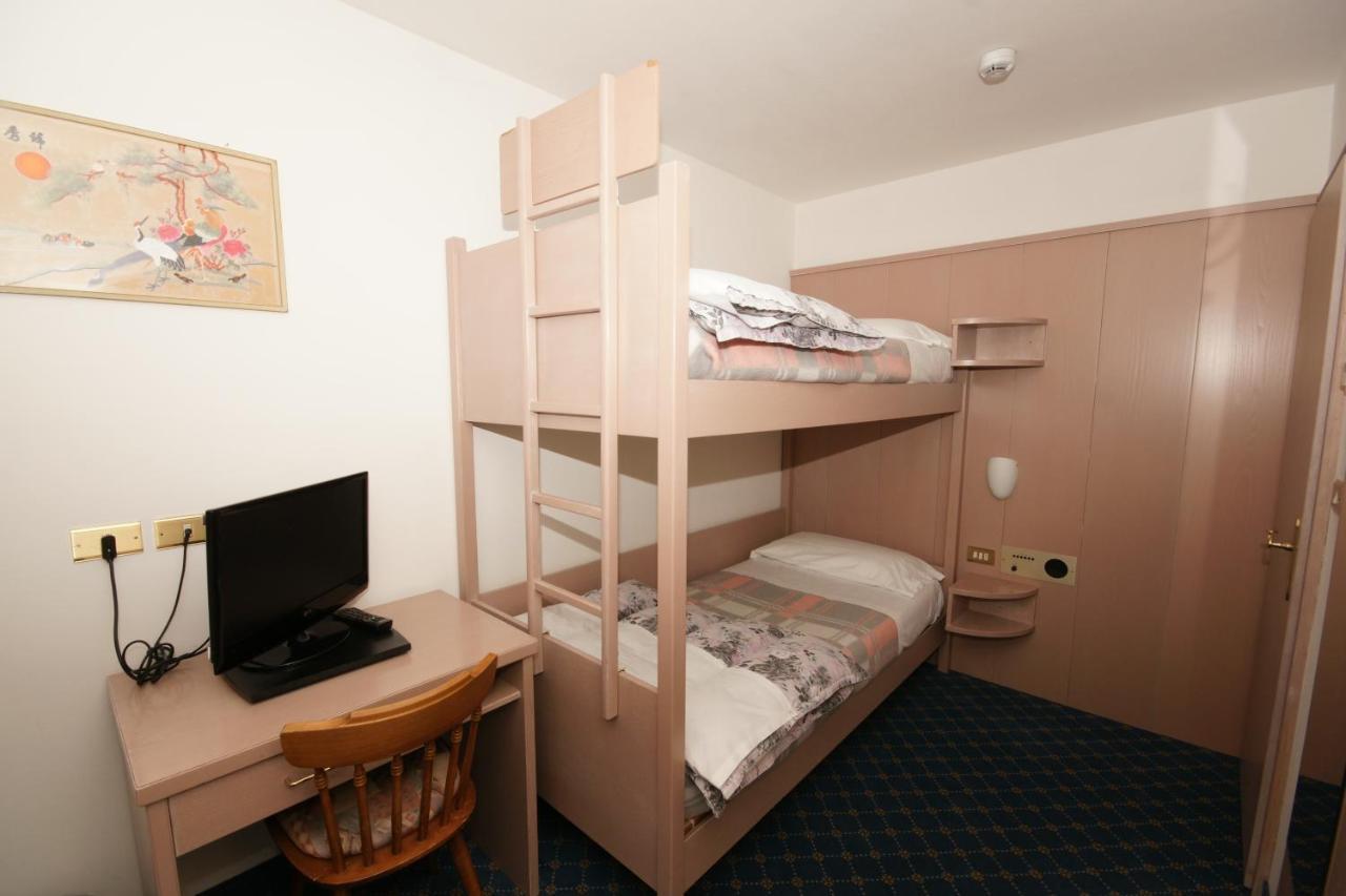 Hotel Villa Mozart 포자 디 파사 외부 사진